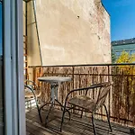 - Balcony, Workspace - By Rentujemy *