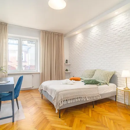 Apartment - Balcony, Workspace - By Rentujemy