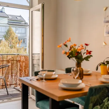 - Balcony, Workspace - By Rentujemy *