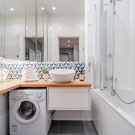 - Balcony, Workspace - By Rentujemy Apartment