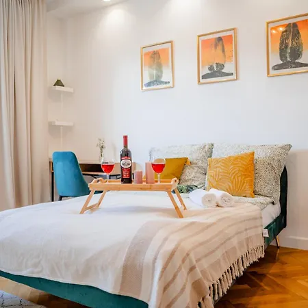 - Balcony, Workspace - By Rentujemy *