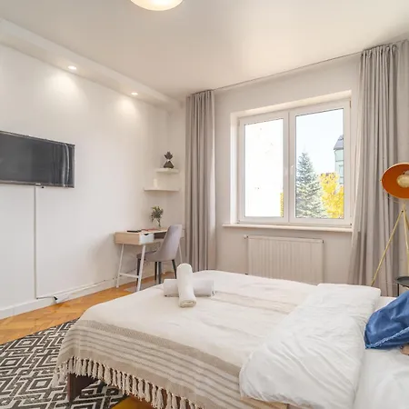 Apartment - Balcony, Workspace - By Rentujemy *