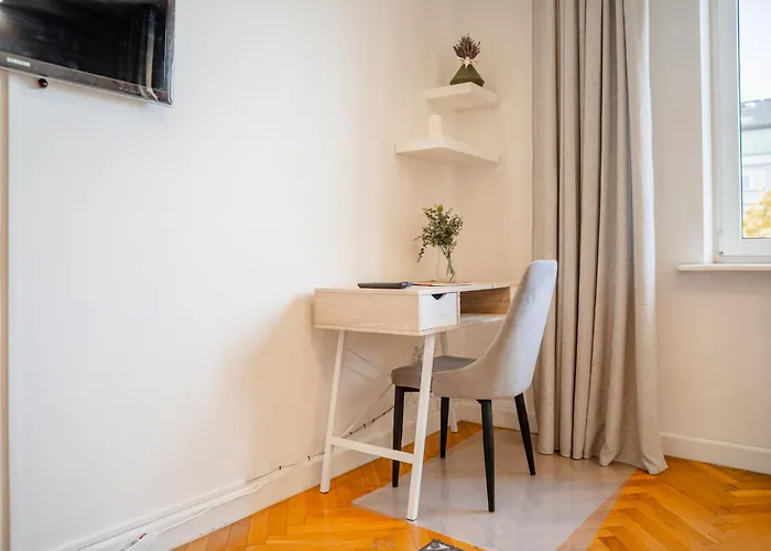 דירה - Balcony, Workspace - By Rentujemy קרקוב