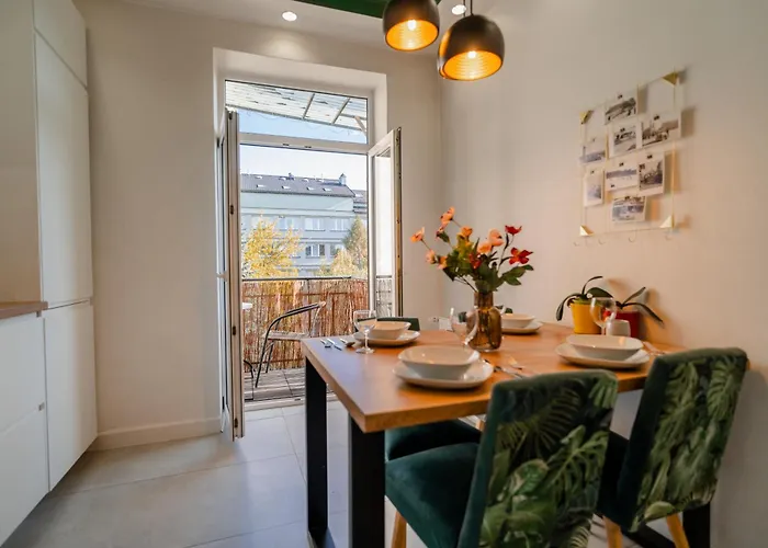 דירה - Balcony, Workspace - By Rentujemy קרקוב